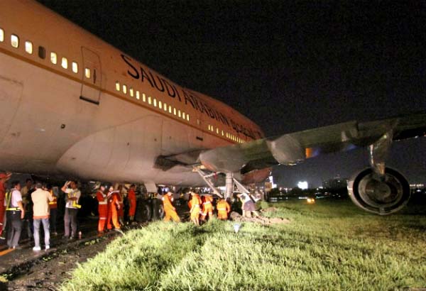 Saudi-NAIA-runway