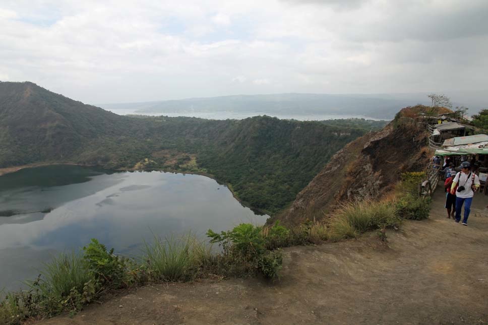 TaalVolcano_0105.jpg